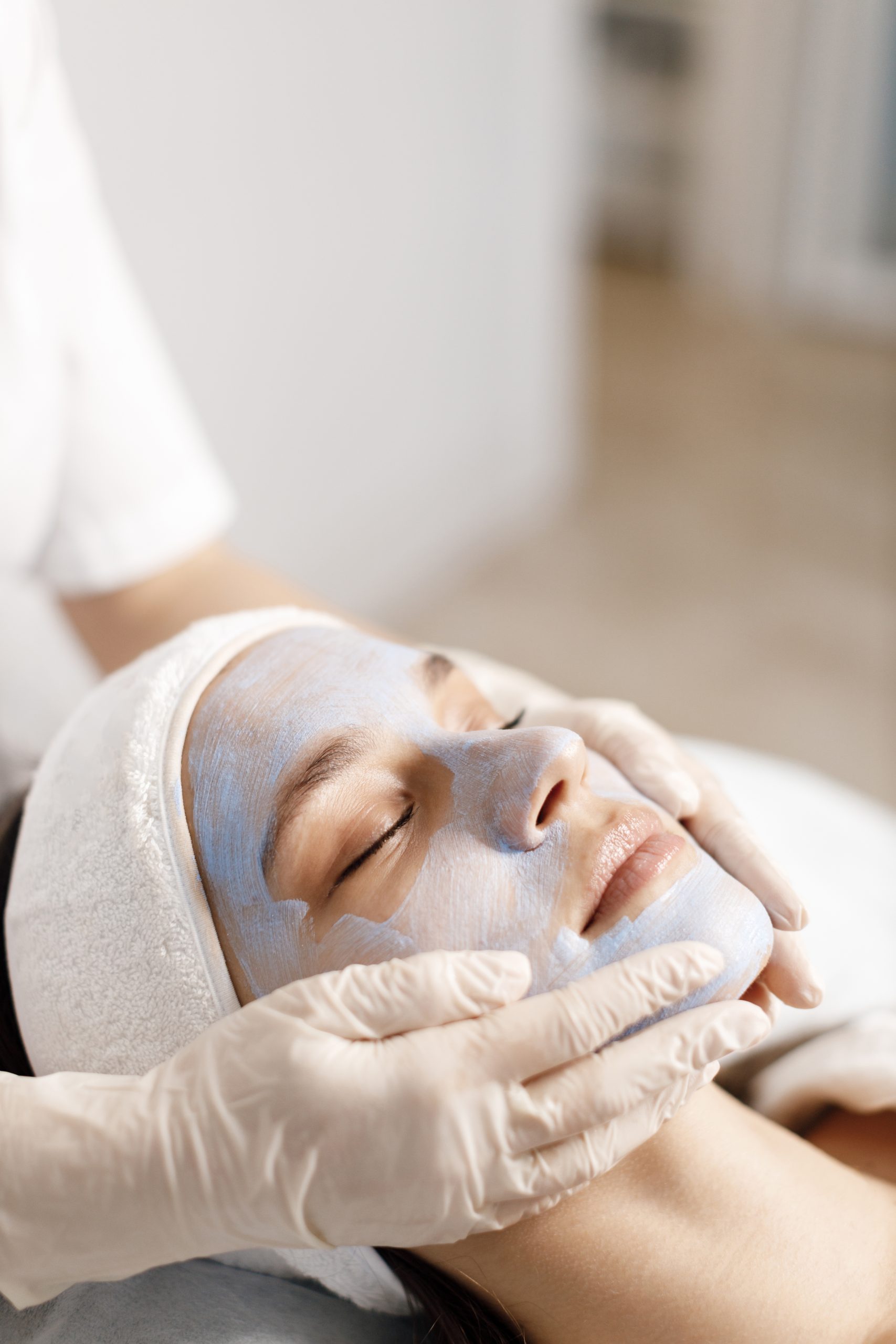 cosmetology-doctor-patien